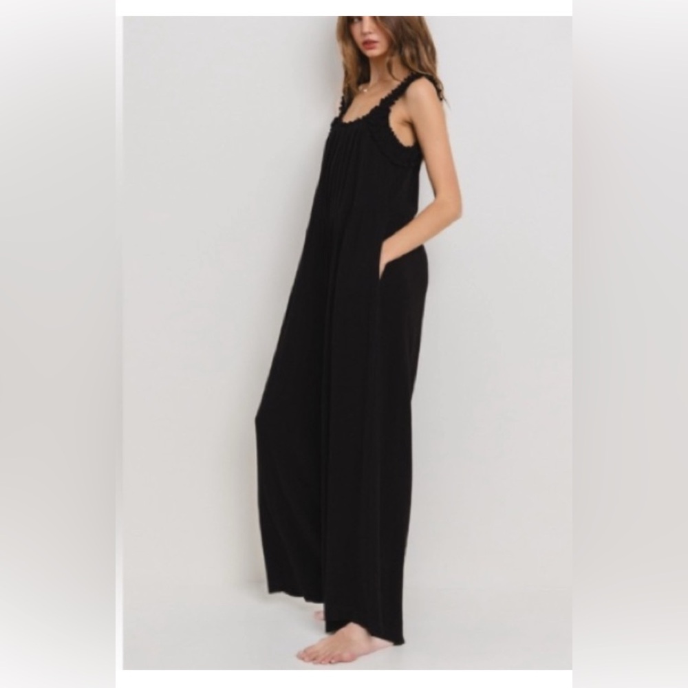 NWT Ces Femme Black Sleeveless Jumpsuit